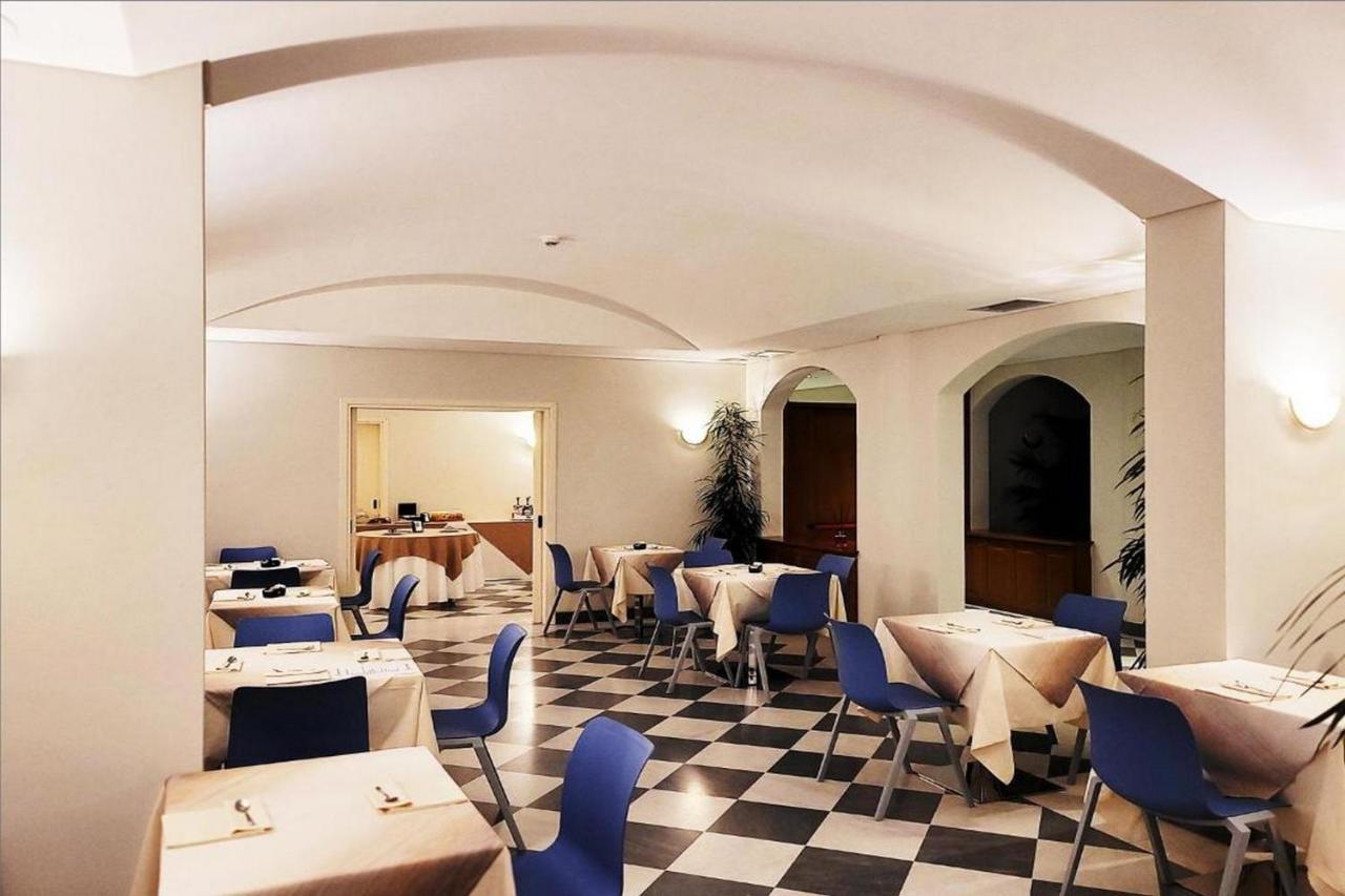 Hotel Azzano Decimo エクステリア 写真