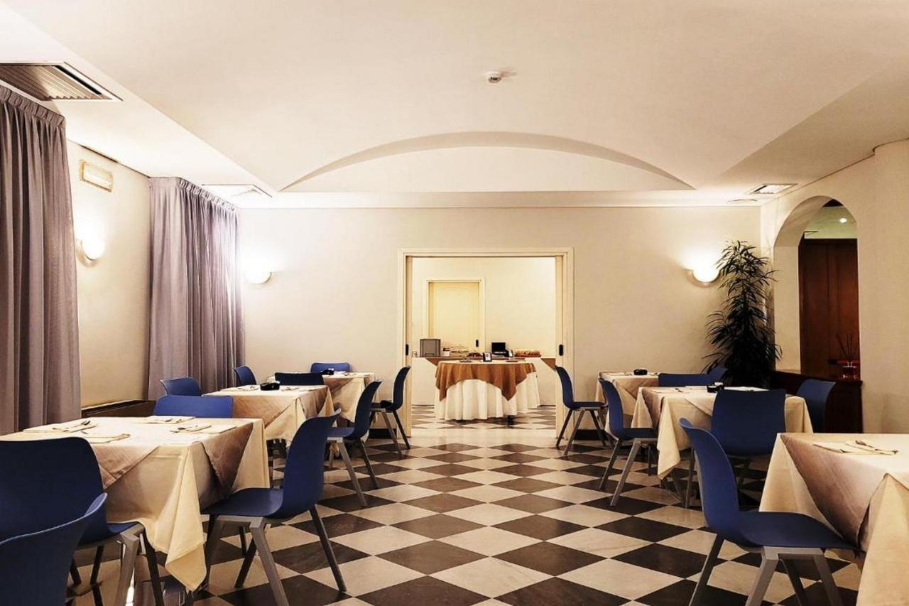 Hotel Azzano Decimo エクステリア 写真